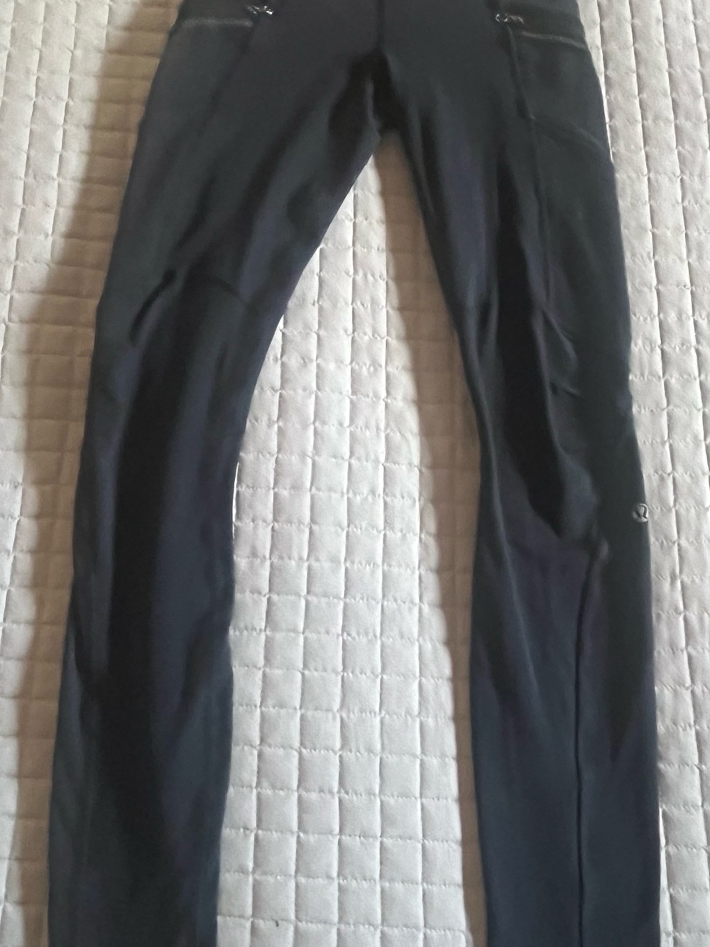 Lululemon Slim Black Reflective Zip Pockets Size 2